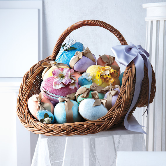 Easter-basket-large-eggs-042-mld109766.jpg