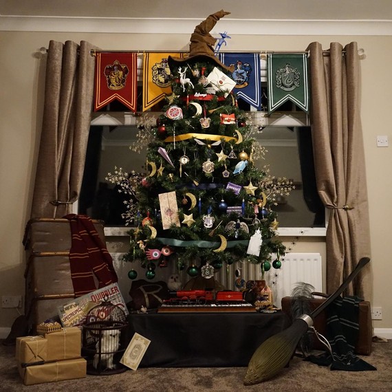 грабя Potter themed Christmas tree