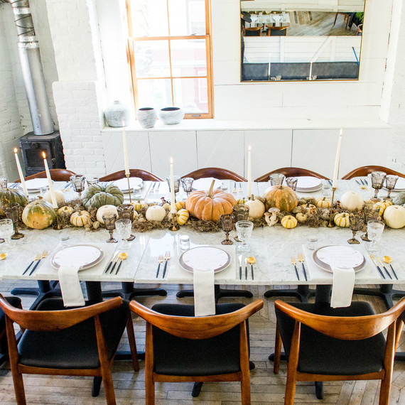 Hessney & Co.'s modern Thanksgiving tablescape