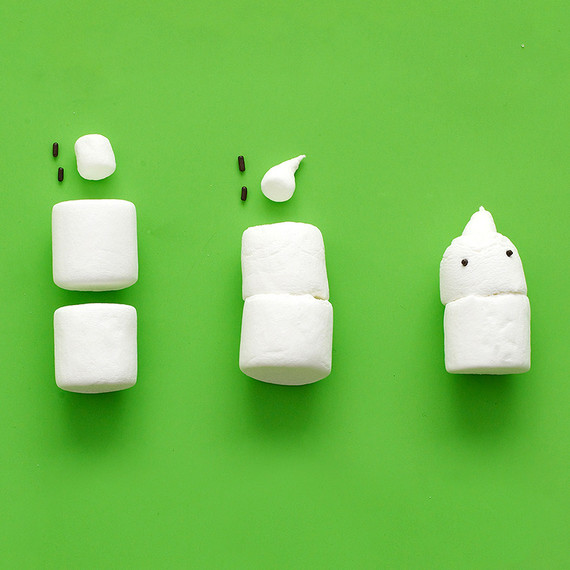 Marshmallow ghost cupcake topper assembly
