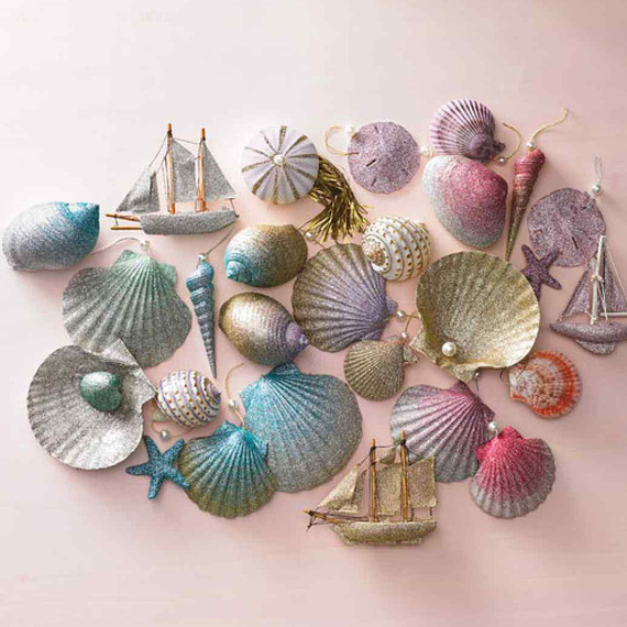 seashell-ornaments-0616.jpg (skyword:289598)