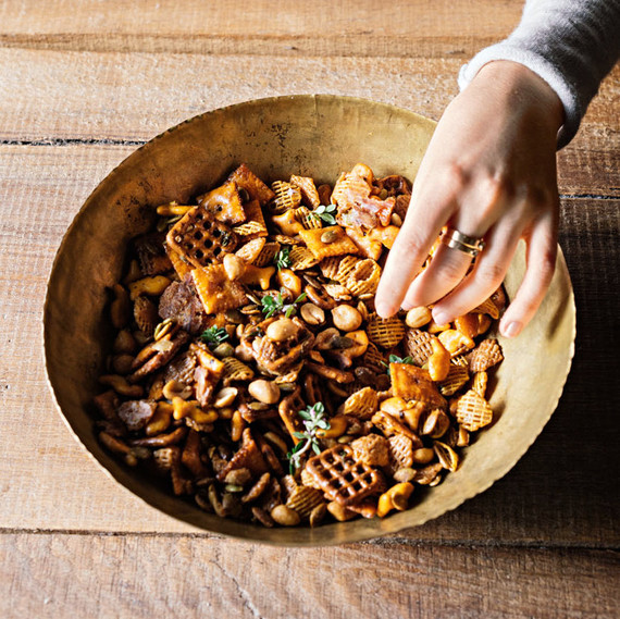 picante sweet maple snack mix